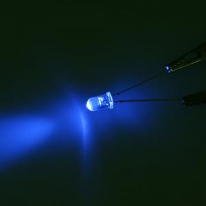 5���� ������ ���ֵ� LED - BLUE (�Ķ�) 1�� 