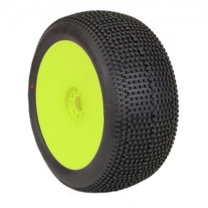 [AKA] 1:8 EVO Impact Super Soft Long Wear Pre-Mounted Tires, Yellow Wheels (2): Truggy 