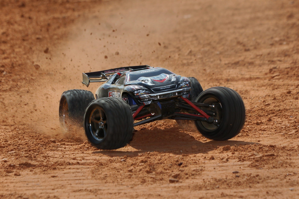 [���ܼ�] CB71054-1 [Traxxas] �̴� �̷��� �귯�õ� 1/16 E-REVO