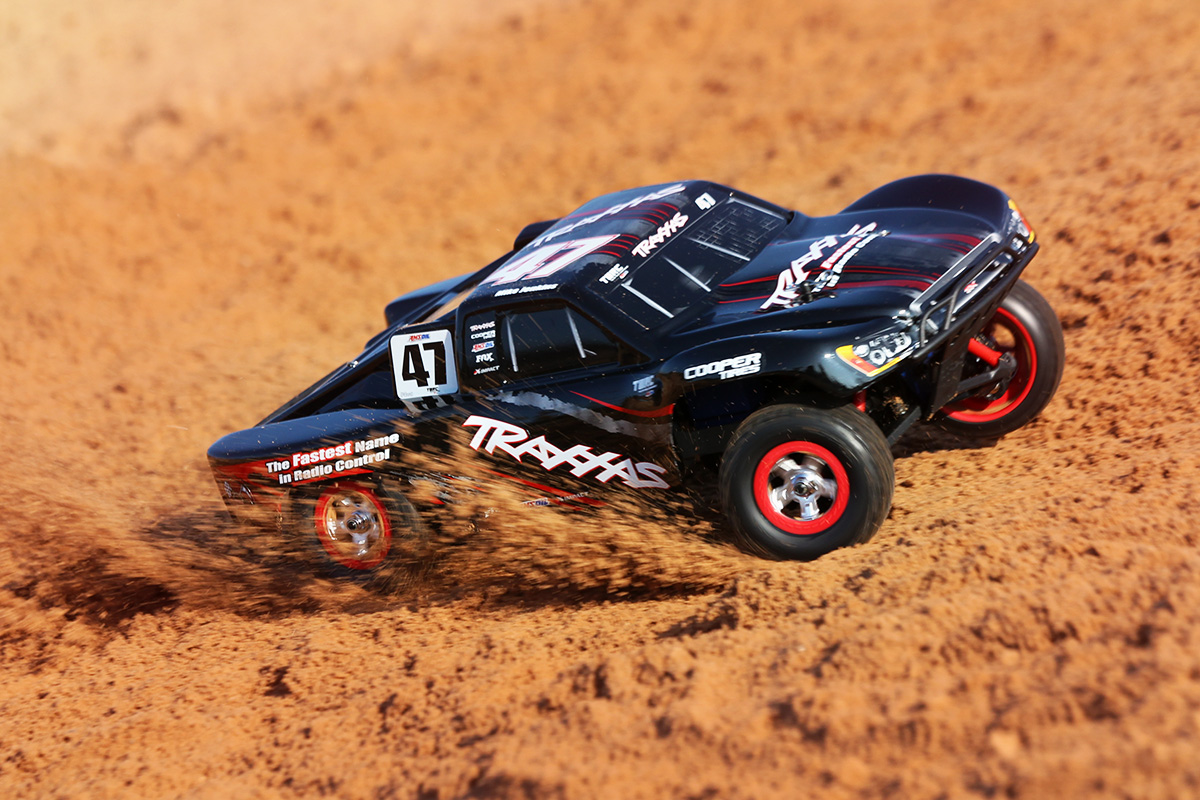 [���ܼ�] CB70054-1 [Traxxas] �̴� ������ 1/16 Slash 4X4 (Brushed)