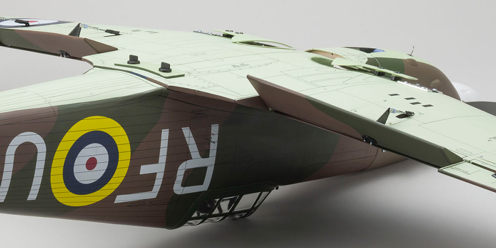 [���ܼ�] KY11871C [KYOSHO] SQS WARBIRD HAWKER HURRICANE GP50 ARF