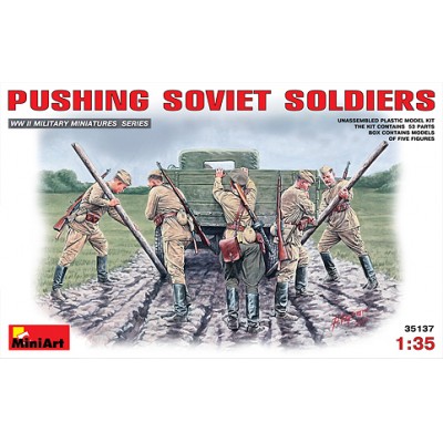 [ܼ] BE35137 [Miniart] BE35137 1/35 Pushing Soviet Soldiers