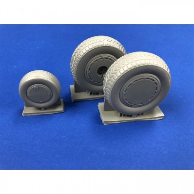 [ܼ] ESTDP32217 [True Details] ESTDP32217 1/32 B-24 Liberator Wheel Set w/Dust Covers
