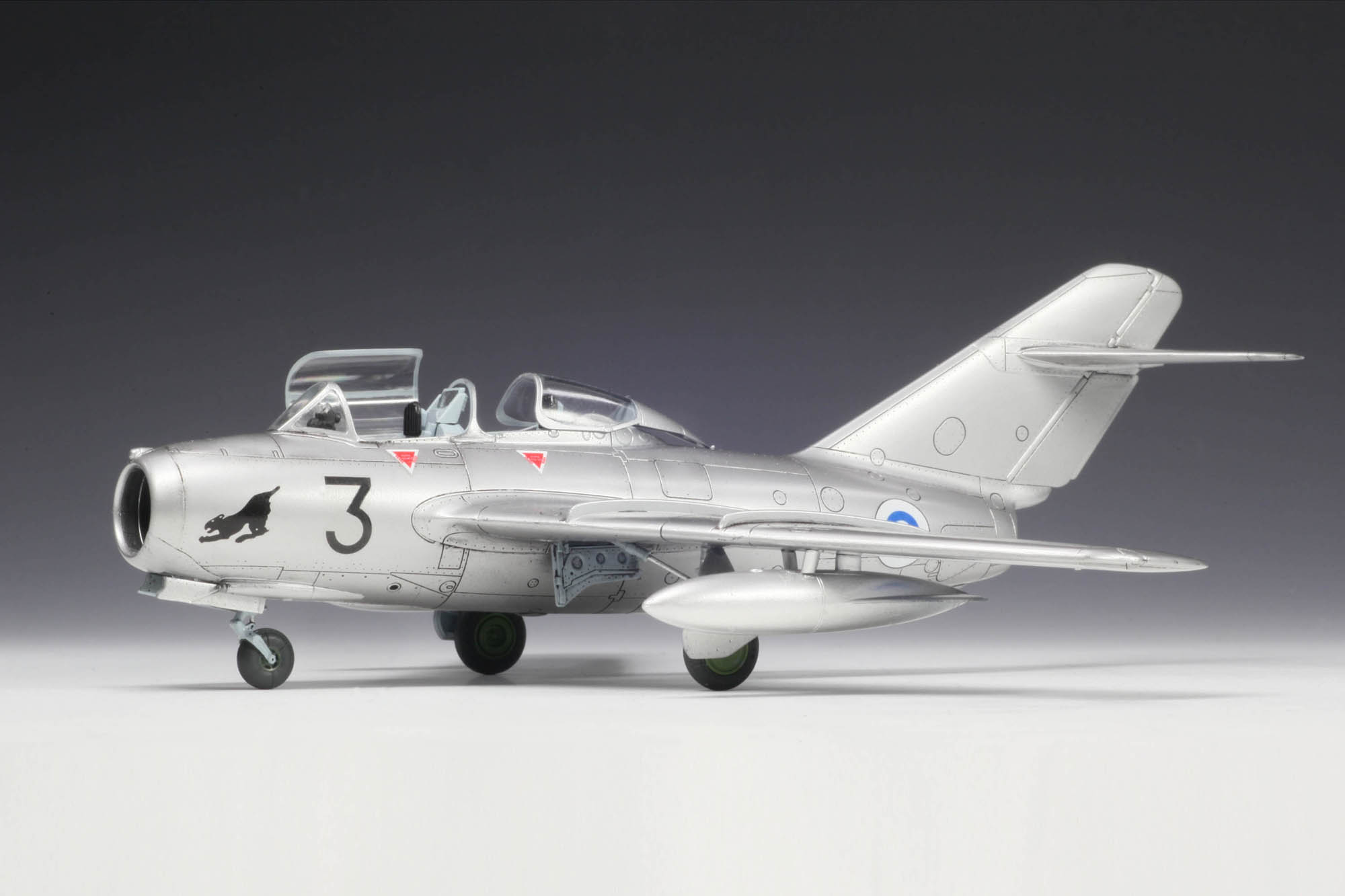 [���ܼ�] BPAE-4 [PLATZ] BPAE-4 1/72 MIG-15 UTI Finish Air Force