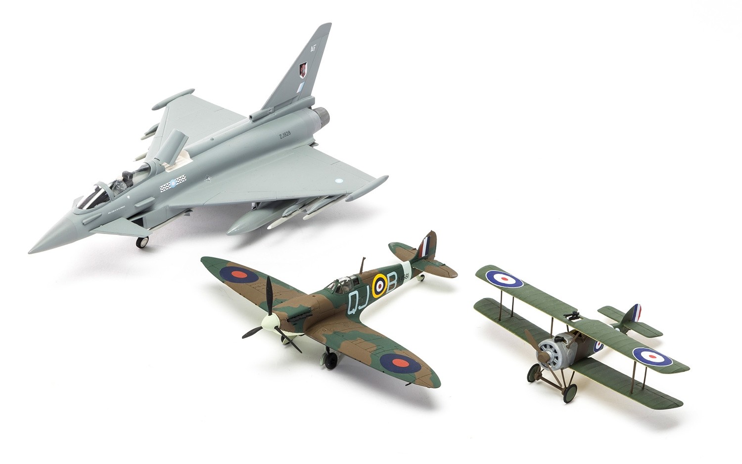 [ܼ] BB50181 [Airfix] BB50181 1/72 RAF Centenary Gift Set Sopwith Camel 2F.1/Supermarine Spitfire Mk.Ia/Eurofighter Typhoon F.Mk.2
