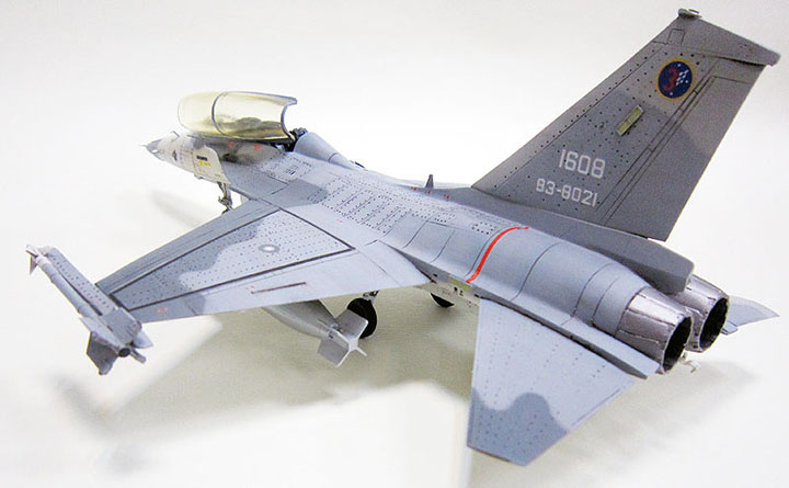 [���ܼ�] BFAR48109 [AFV CLUB] BFR48109 1/48 IDF F-CK-1D Chin Kuo-Double Seat