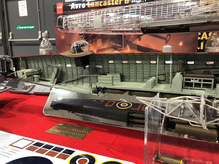 [ܼ] BKE010 [HK Model] BKE010 1/32 Lancaster Mk.1