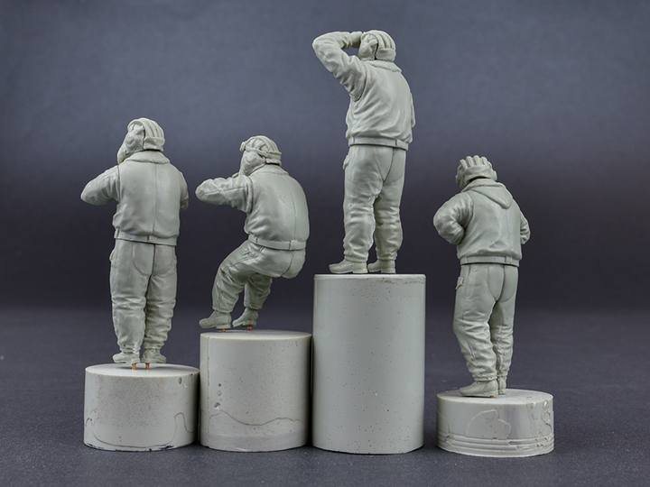 [���ܼ�] BE37063 [Miniart] BE37063 1/35 Soviet Tank Crew 1970-1980s Winter Uniform