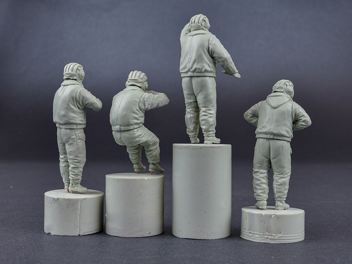 [���ܼ�] BE37063 [Miniart] BE37063 1/35 Soviet Tank Crew 1970-1980s Winter Uniform