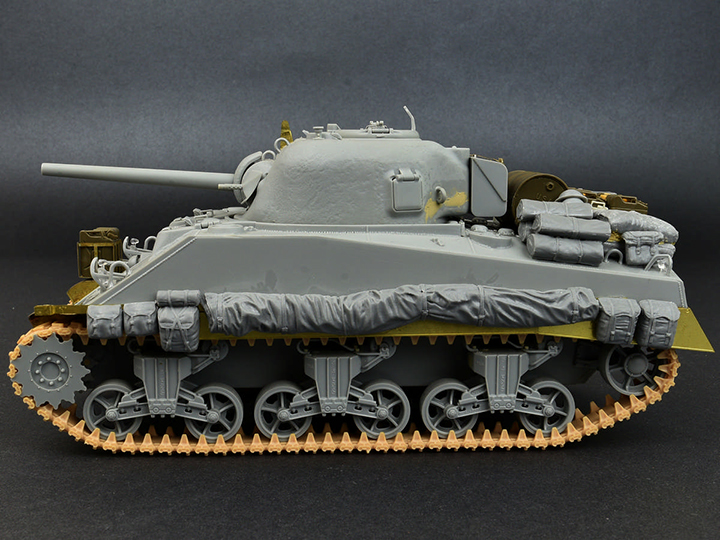 [ܼ] BE35599 [Miniart] BE35599 1/35 British Rucksaks, Bags & Folded Canvas WW-- 