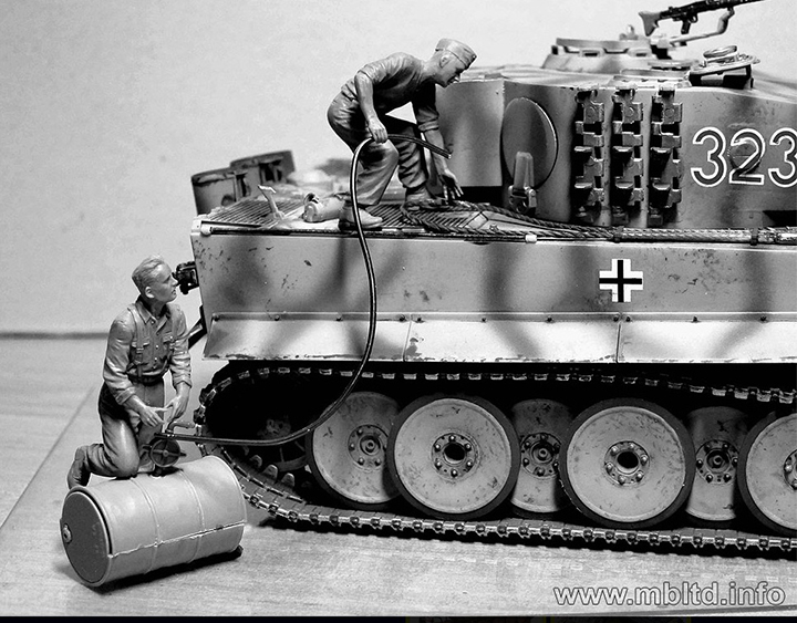 [ܼ] CM35160 [MasterBox] CM35160 1/35 German Tankmen, WWII era-  