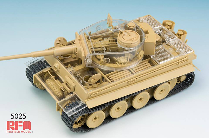 [���ܼ�] CRM5025 [RFM] CRM5025 1/35 Tiger I Early Production Wittmanns Tiger w/Full Interior & Clear Parts