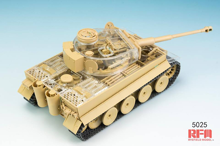 [���ܼ�] CRM5025 [RFM] CRM5025 1/35 Tiger I Early Production Wittmanns Tiger w/Full Interior & Clear Parts