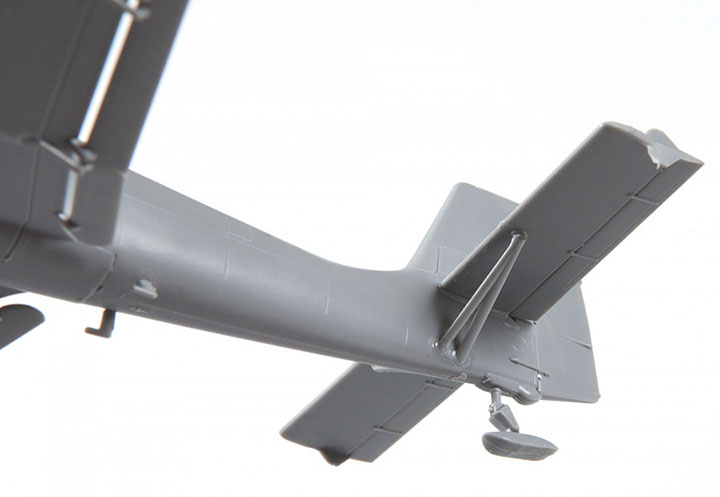 [ܼ] BZ7323 [Zvezda] BZ7323 1/72 Ju-87 Stuka w/Skis