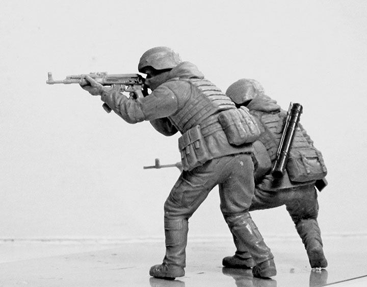 [ܼ] CM35225 [MasterBox] CM35225 1/35 Russian-Ukrainian War series, kit No 3. Defence of Kharkiv, March 2022