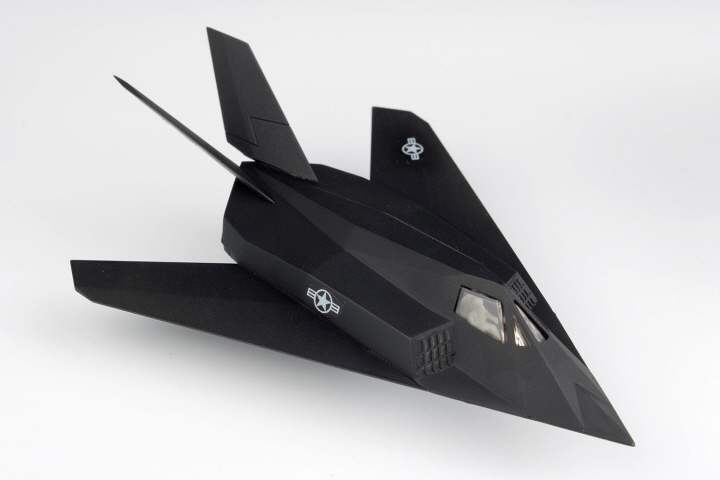 [ܼ] BPAE144-15 [PLATZ] BPAE144-15 1/144 F-117 Nighthawk Skunk Works (2kits)