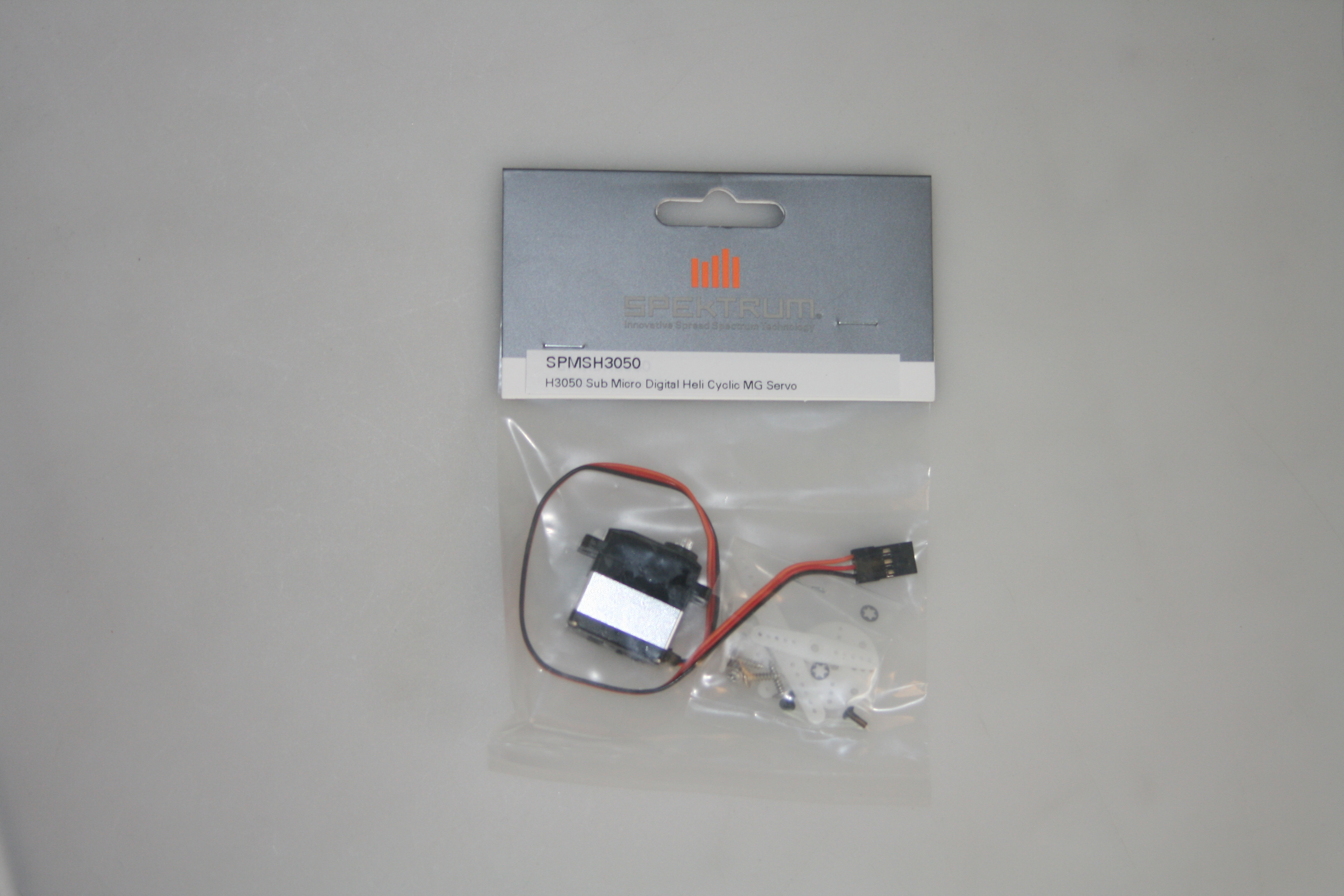 [ܼ] SPMSH3050 [SPEKTRUM] H3050 Mid-Torq Ultra-Spd Micro Heli Cyclic Servo