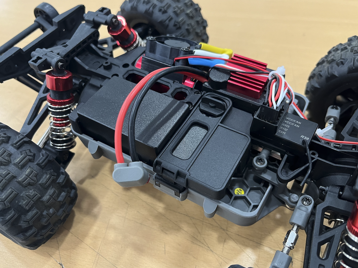 [���ܼ�] 9.1.01.2.0020 [MJX RC] 11.1V 2000mah 3�� ��Ƭ ������ ���͸�