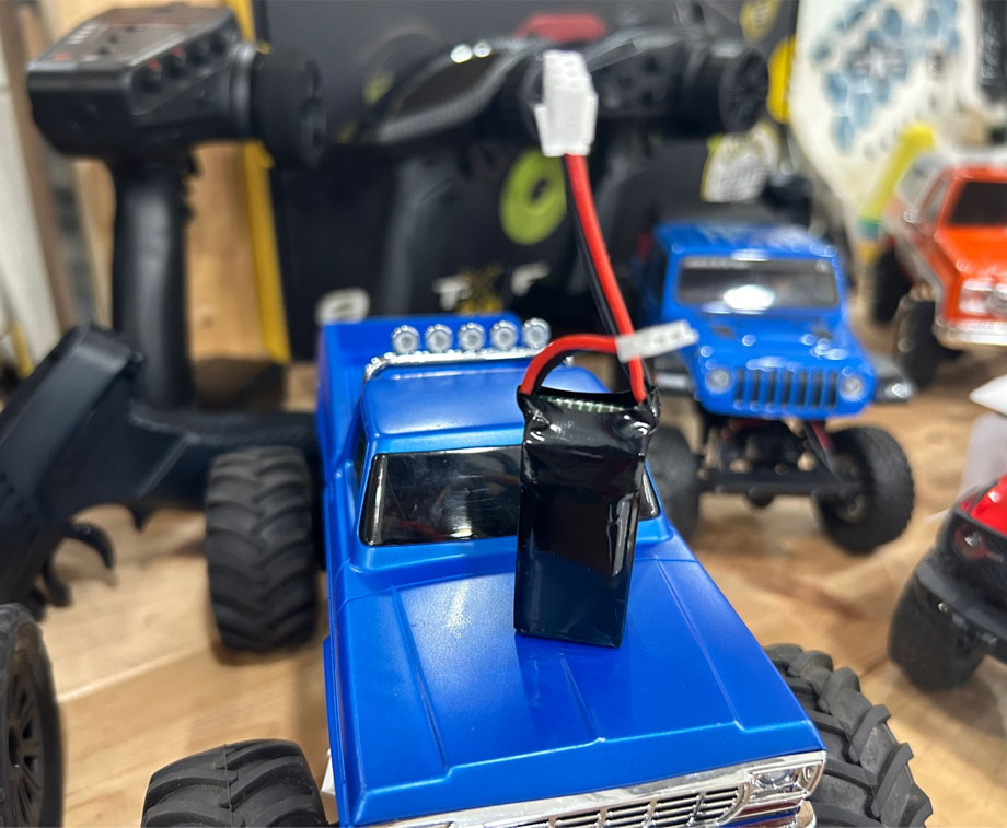 [ܼ] 2S-380-25-L [GIANT POWER] 7.4V 380mah 25C FMS 1/24   Ƭ  ͸