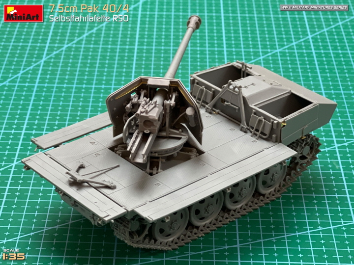 [ܼ] BE35483 [Miniart] BE35483 1/35 7.5cm Pak 40/4 Selbstfahrlafette RSO