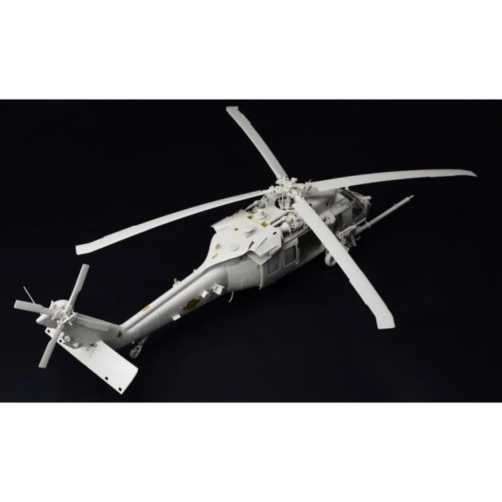 [���ܼ�] CZKH50006 [kitty Hawk] CZKH50006 1/35 HH-60G Pave Hawk (with figures)