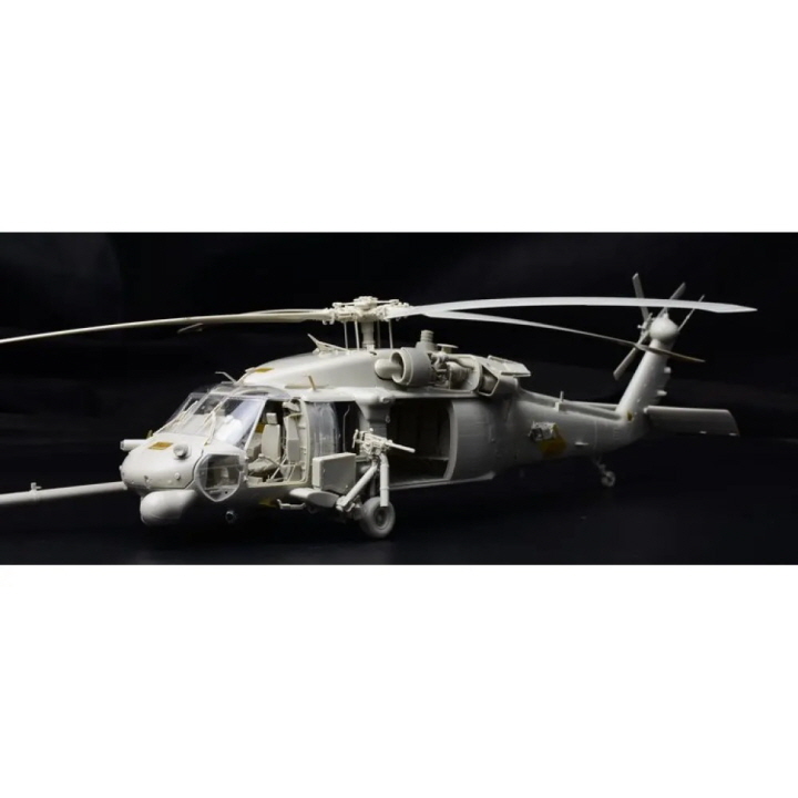 [���ܼ�] CZKH50006 [kitty Hawk] CZKH50006 1/35 HH-60G Pave Hawk (with figures)